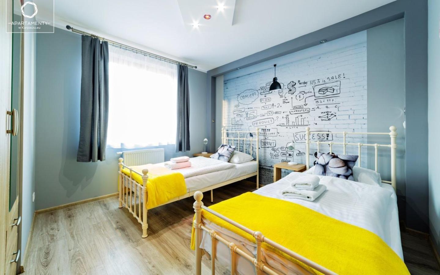 Wonder Home - Domki Gorskie Na Osiedlu Dozorowanym, Z Kominkami I Placem Zabaw Karpacz Kültér fotó